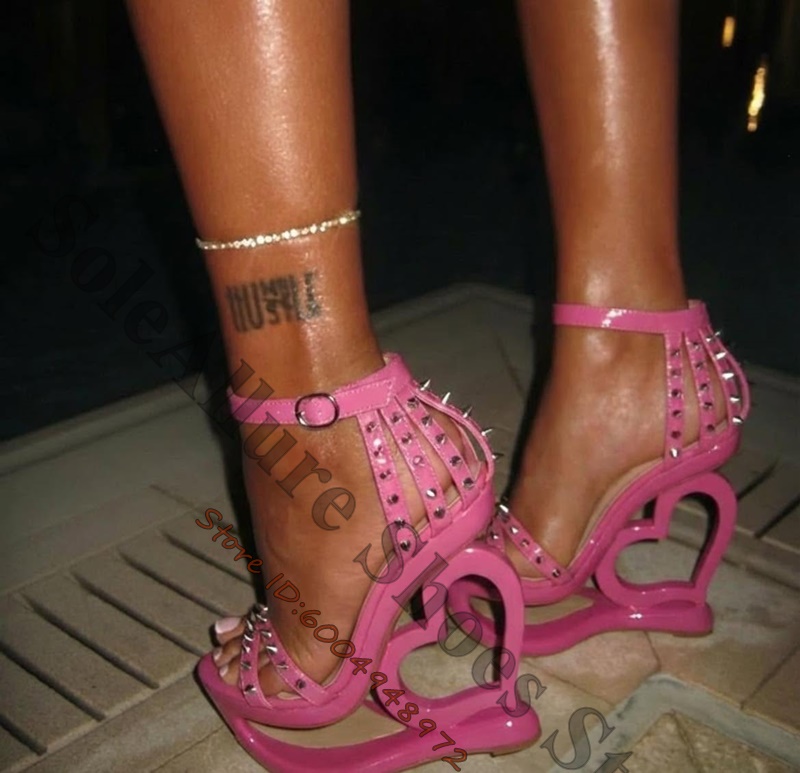 Hot Pink Spike Stud Caged Hear - Leather Work Heels 评论和价格